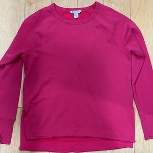 Athleta Fuchsia Pullover long sleeve sweatshirt pretty bright soft Logo comfy